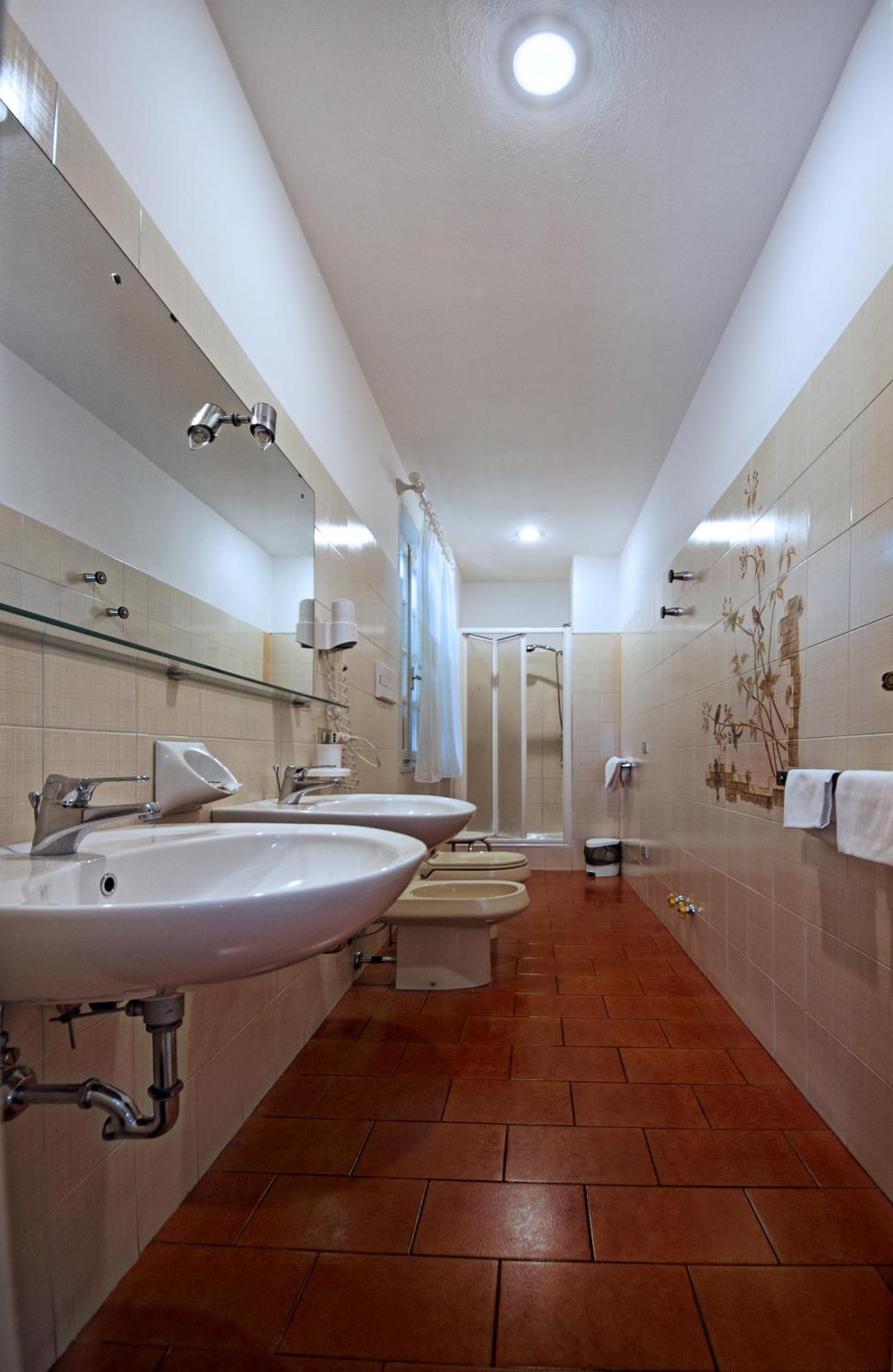 Albergo La Quiete Desenzano del Garda Exteriör bild