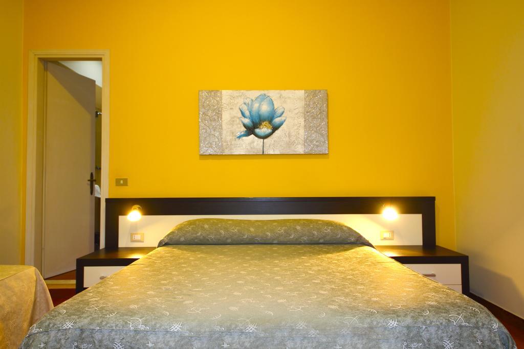 Albergo La Quiete Desenzano del Garda Exteriör bild