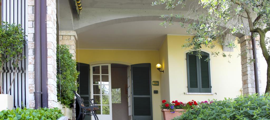 Albergo La Quiete Desenzano del Garda Exteriör bild
