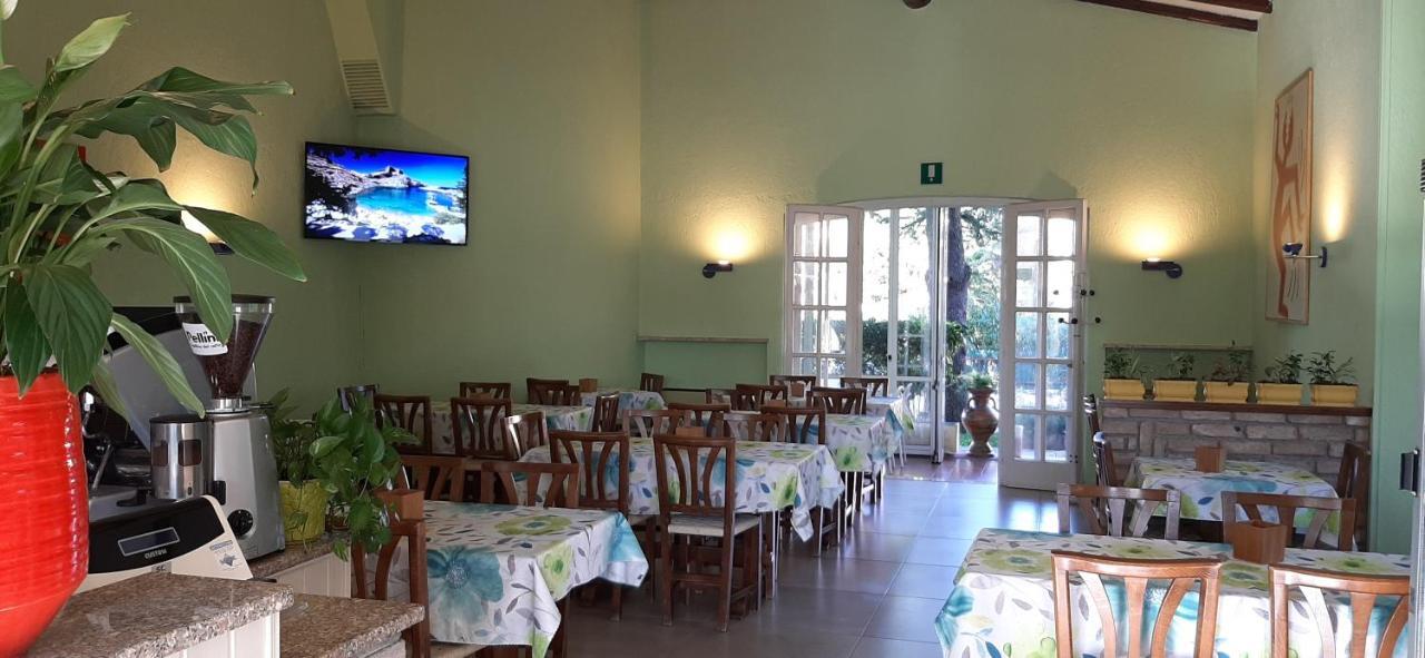 Albergo La Quiete Desenzano del Garda Exteriör bild